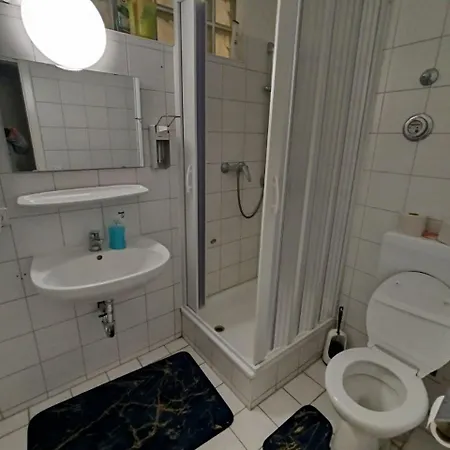 Quarto em Acomodações Particulares King Wifi & Hi-fi